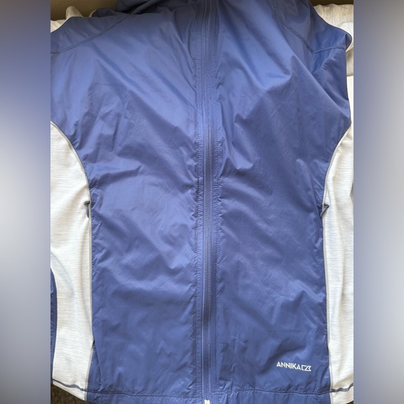 Annika Cutter & Buck Weathertec Short Sleeve Hybrid Flex Full Zip Hooded Jacket - Picture 7 of 10